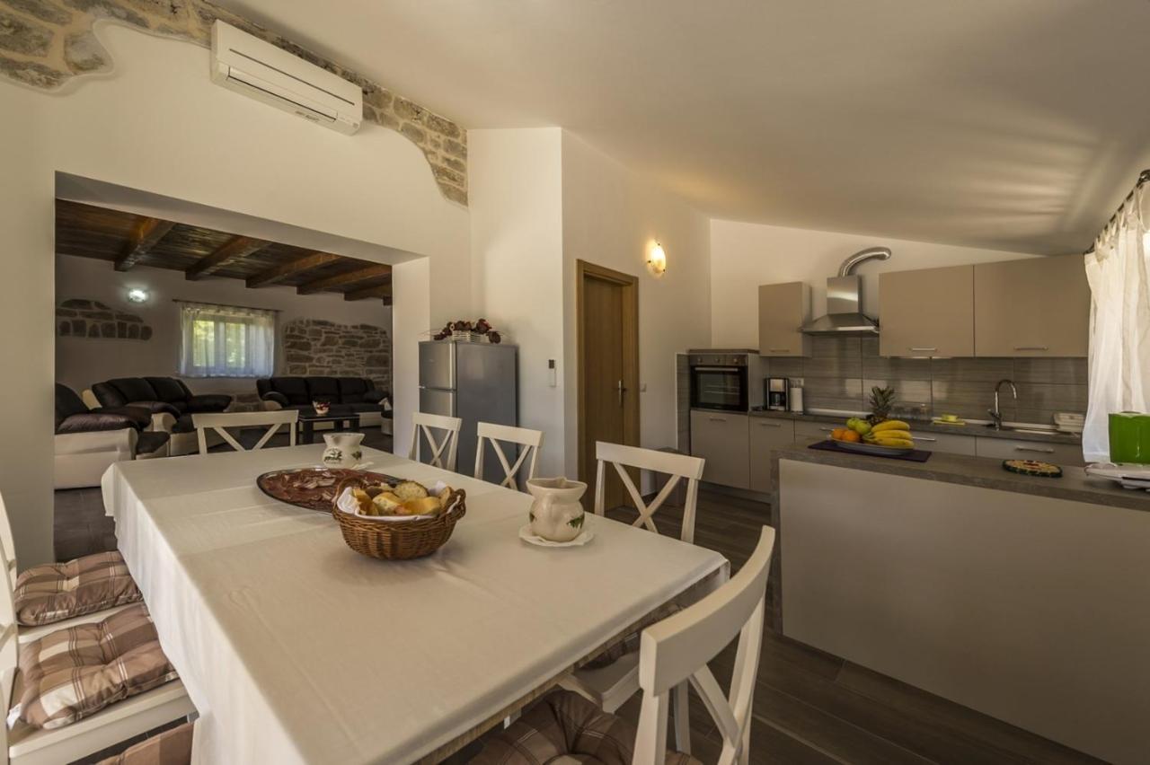 Spacious Four-Bedroom Villa Marija Klostar Exterior foto