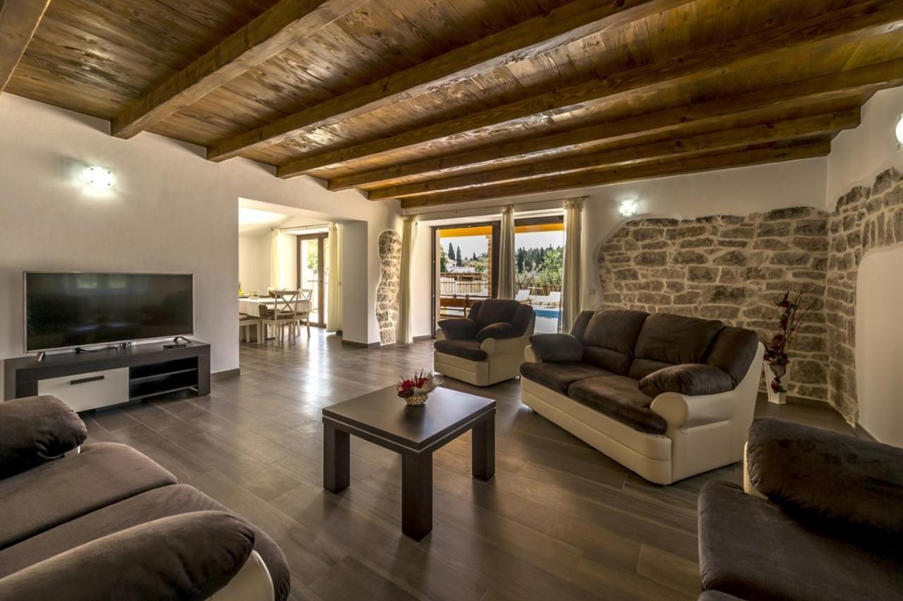 Spacious Four-Bedroom Villa Marija Klostar Exterior foto