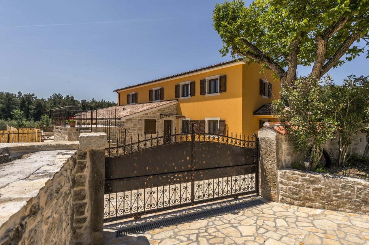 Spacious Four-Bedroom Villa Marija Klostar Exterior foto